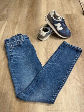 AG Adriano Goldschmied Cigarette Leg Jeans 25 Low/Mid Rise Slim Straight Trend